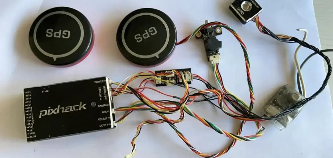 Cuav Pixhack Pixhawk V4 2.4.7 32-bit  Flight Controller Upgraded Autopilot with Sensor & 8CH PPM & Led & 2 GPS for RC car