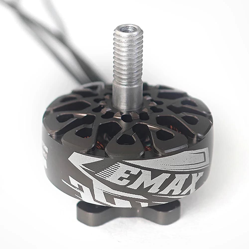 EMAX ECOIII 2207 1700KV / 1900KV / 2400KV 3-6S Brushless Motor Compatible 5-5.5inch Propellers for 5inch RC FPV Racing Drone